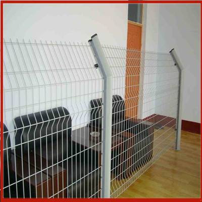 高鐵圍欄網(wǎng) 安全守護(hù)與制造廠家概覽